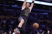 NBA直播-联盟合并后单月最高分：乔丹676分、哈登610分、东契奇600分